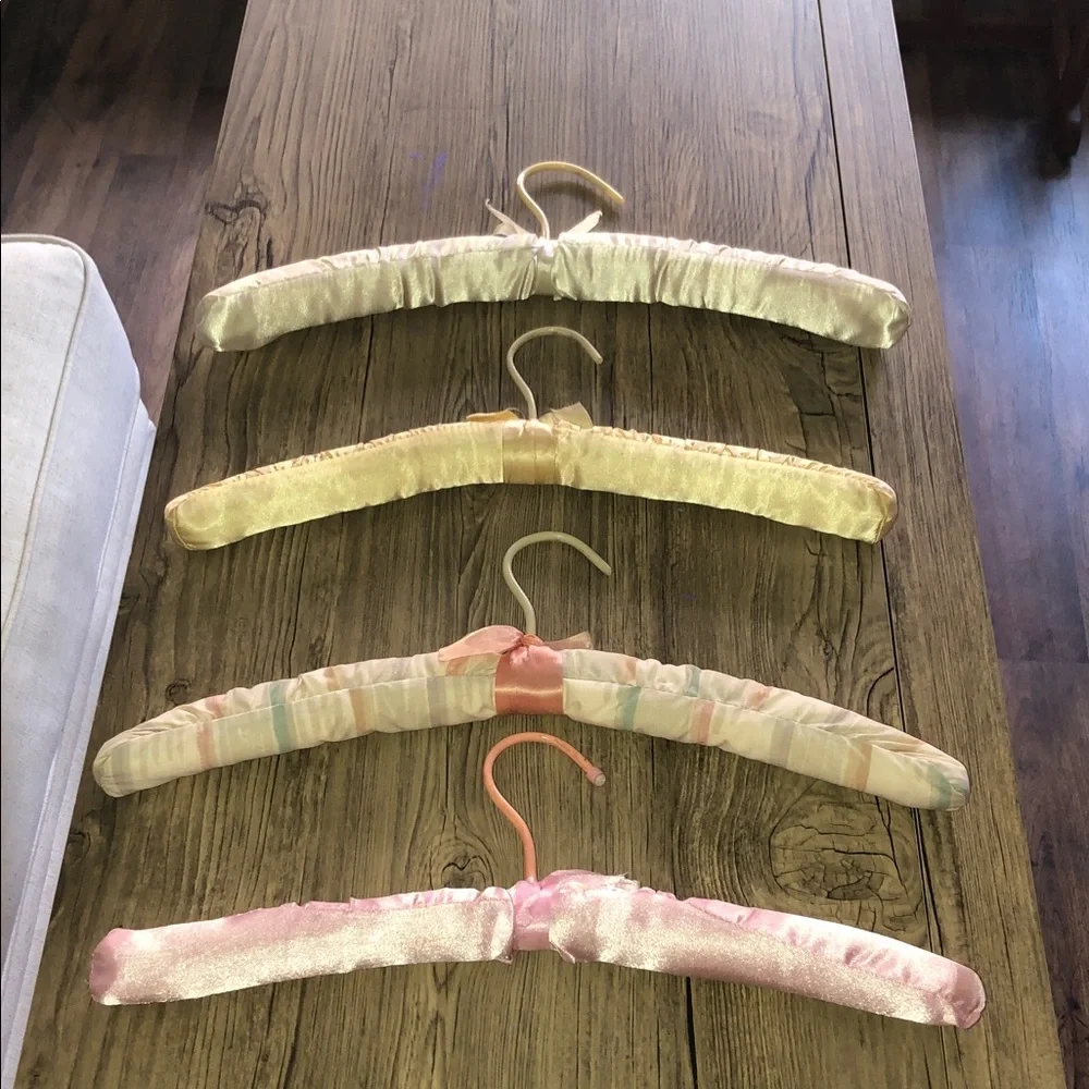 BUNDLE OF FOUR VINTAGE PADDED HANGERS